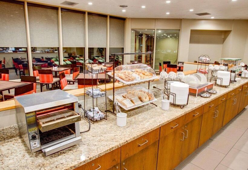 호텔 Comfort Inn Conference Center