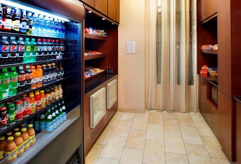 ホテル Courtyard Hamilton