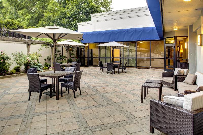 هتل Courtyard New Haven At Yale