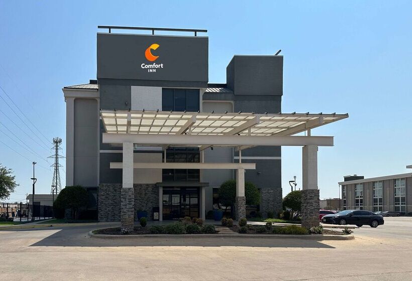 Отель Comfort Inn Dallas North Love Field Airport