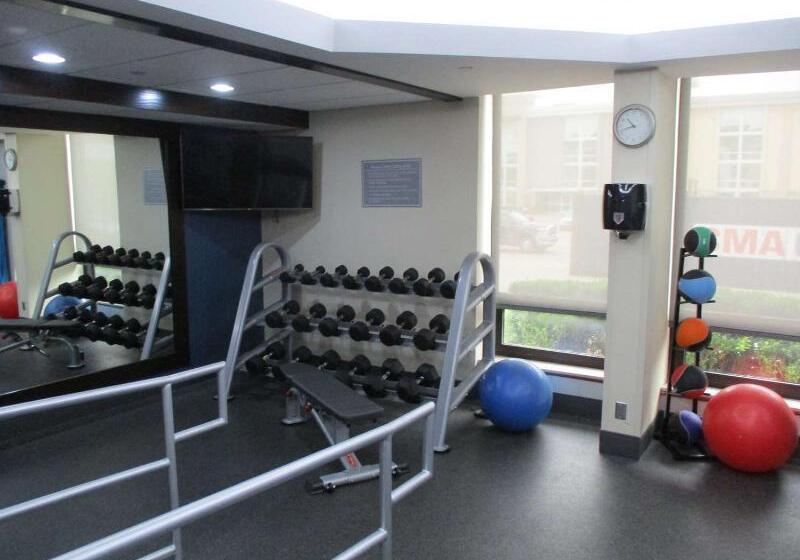 Отель Comfort Inn Dallas North Love Field Airport