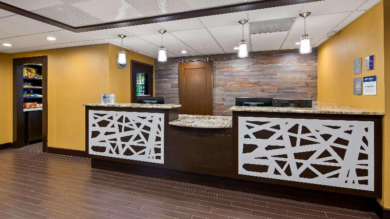 Отель Comfort Inn Dallas North Love Field Airport