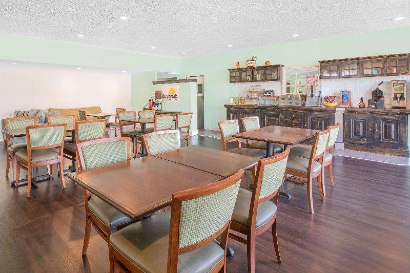 هتل Days Inn By Wyndham Attalla