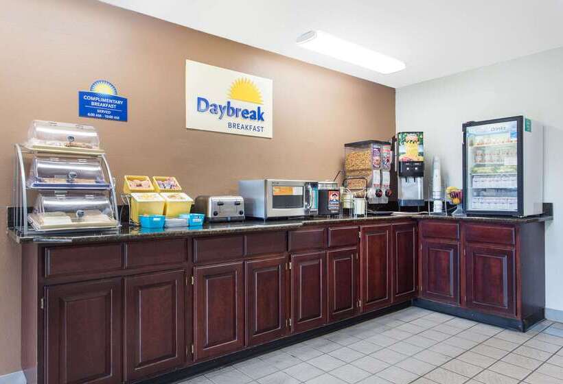 هتل Days Inn By Wyndham Austin