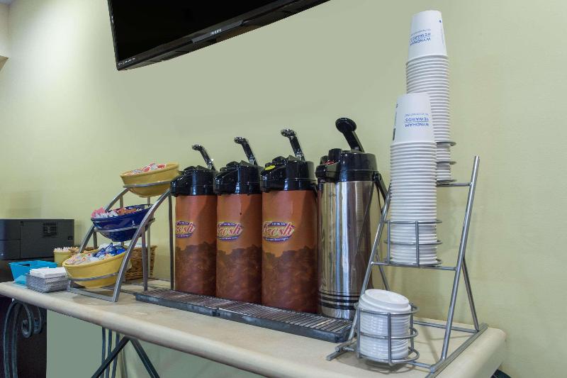 호텔 Days Inn By Wyndham Austin