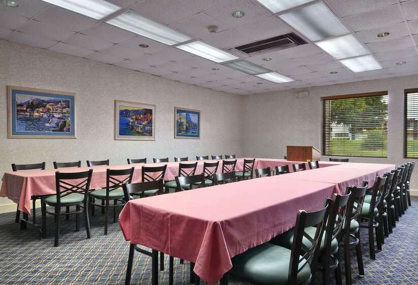 فندق Days Inn By Wyndham Forrest City