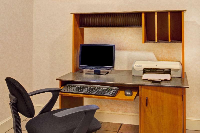 فندق Days Inn By Wyndham Forrest City