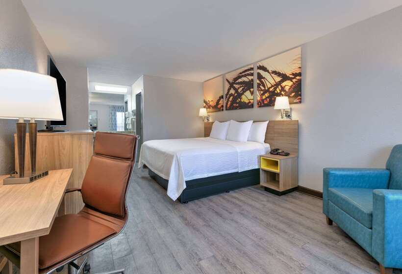 هتل Days Inn By Wyndham Greenville Ms