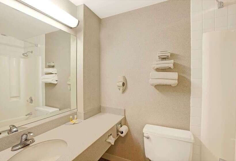 酒店 Days Inn By Wyndham Parsippany