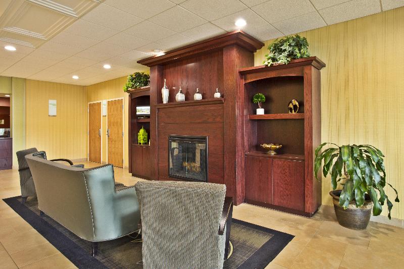 فندق Days Inn By Wyndham Plattsburgh