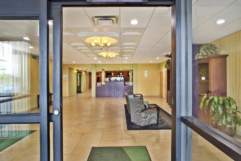 فندق Days Inn By Wyndham Plattsburgh