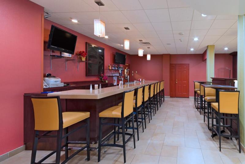 فندق Days Inn By Wyndham Plattsburgh