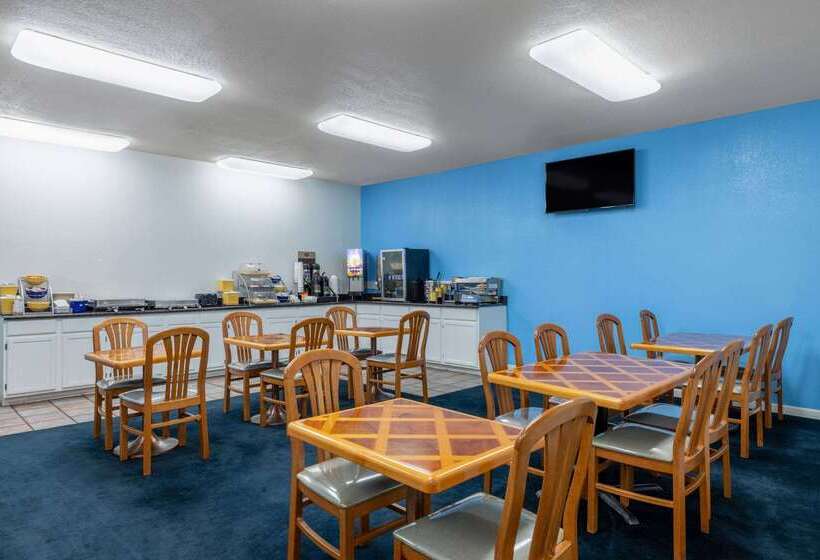 هتل Days Inn By Wyndham Roswell