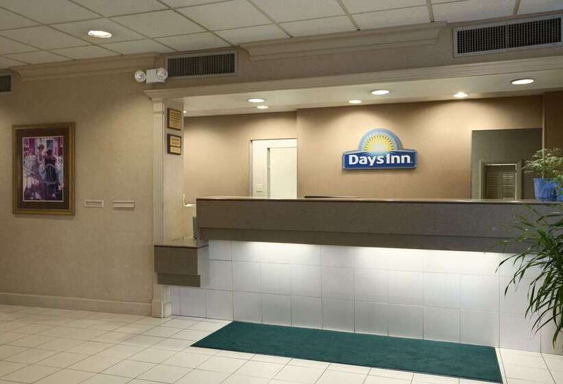 호텔 Days Inn By Wyndham Sidney Oh