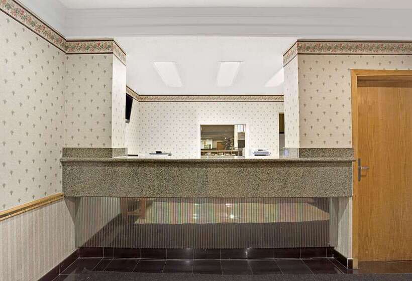 호텔 Days Inn By Wyndham Sidney Oh