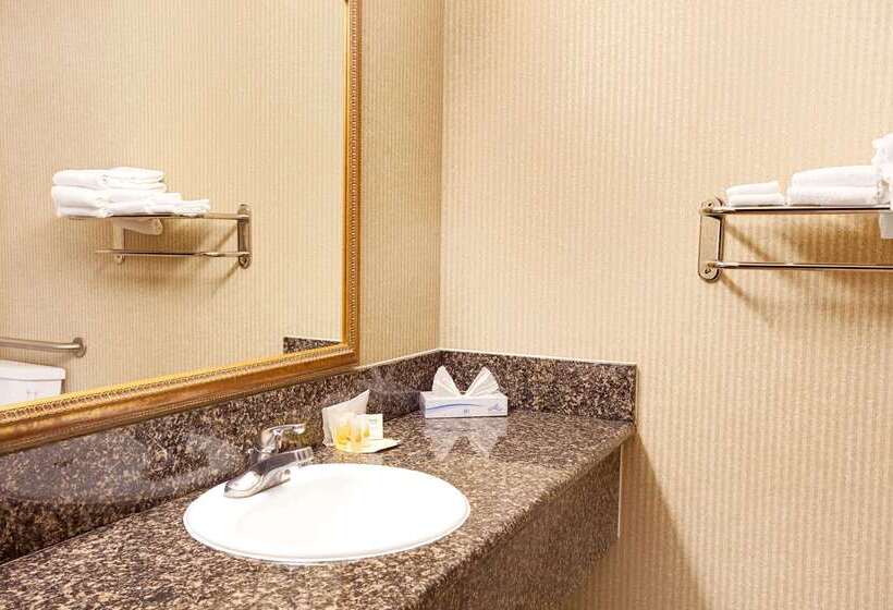 호텔 Days Inn & Suites By Wyndham Artesia