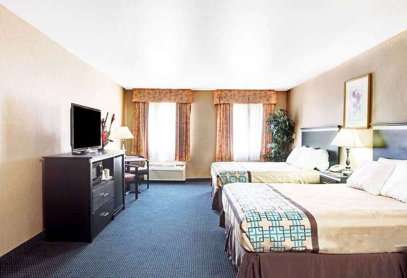 호텔 Days Inn & Suites By Wyndham Artesia