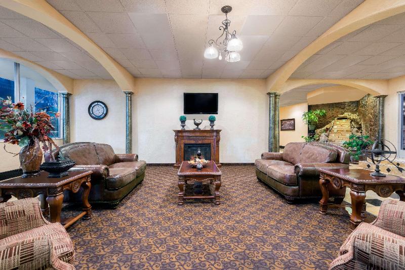 فندق Days Inn & Suites By Wyndham Clovis