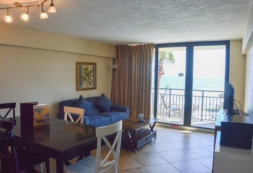 בית מלון כפרי Daytona Beach Hawaiian Inn