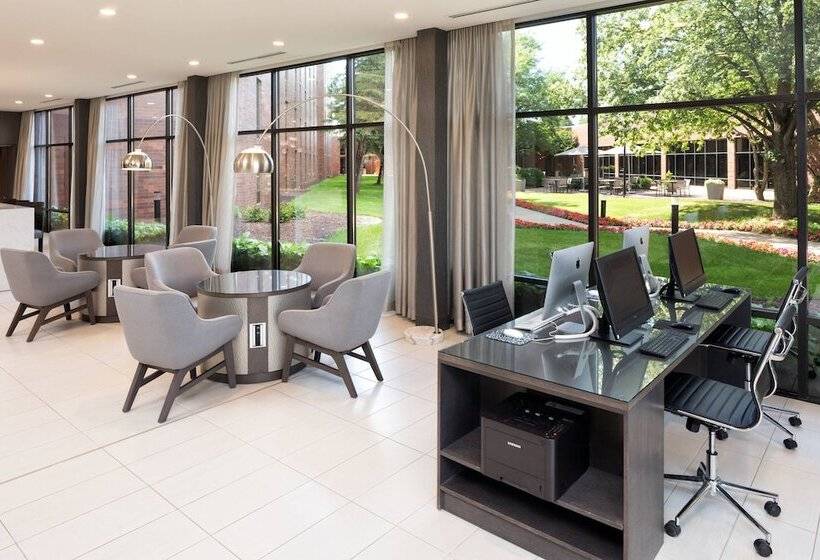 Delta Hotels By Marriott Minneapolis Northeast