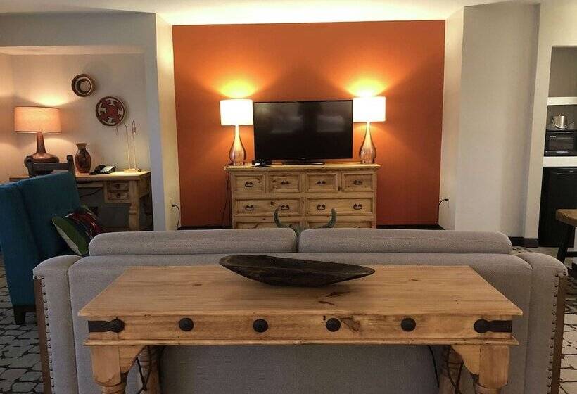 هتل Don Fernando De Taos, Tapestry Collection By Hilton