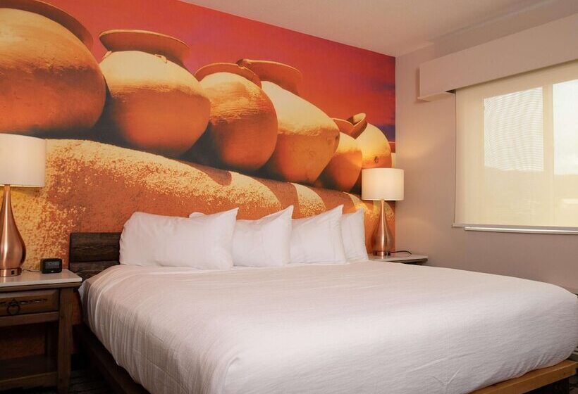 هتل Don Fernando De Taos, Tapestry Collection By Hilton