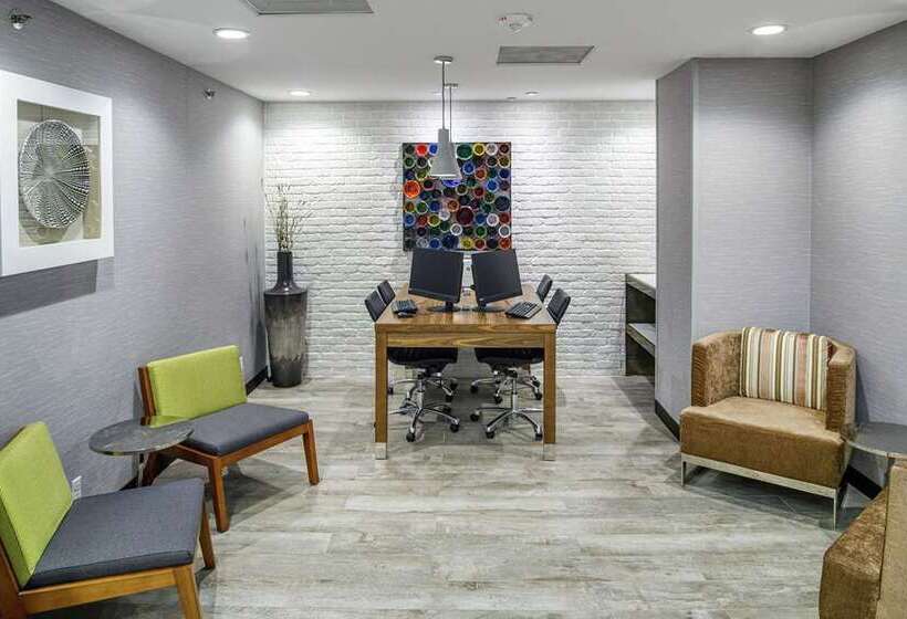 ホテル Doubletree By Hilton Appleton