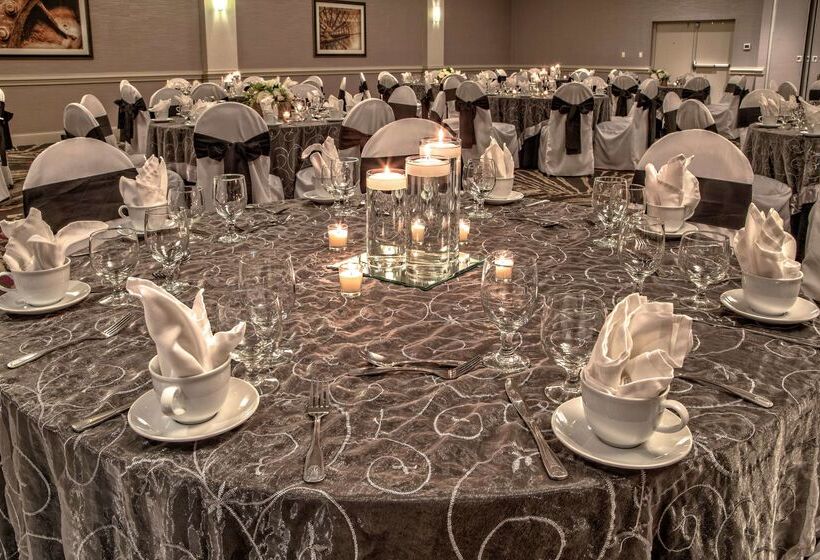 Doubletree By Hilton Hotel Decatur Riverfront