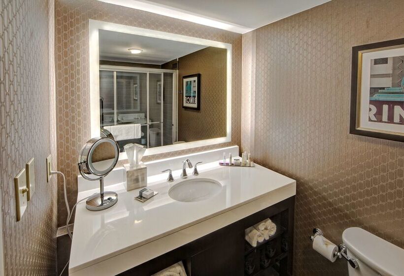 Doubletree By Hilton Hotel Decatur Riverfront