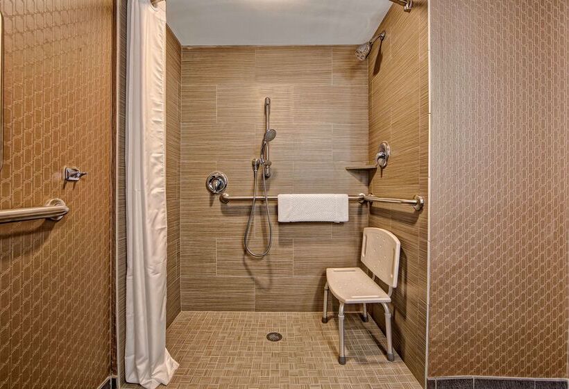 Doubletree By Hilton Hotel Decatur Riverfront