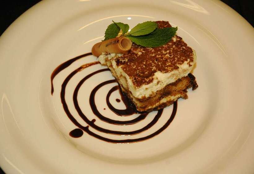 Отель Doubletree By Hilton Holland