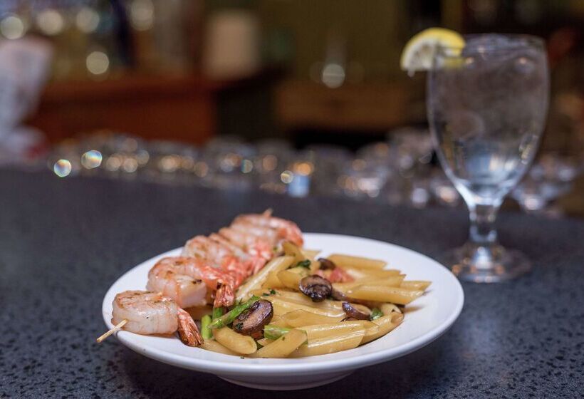 Отель Doubletree By Hilton Holland