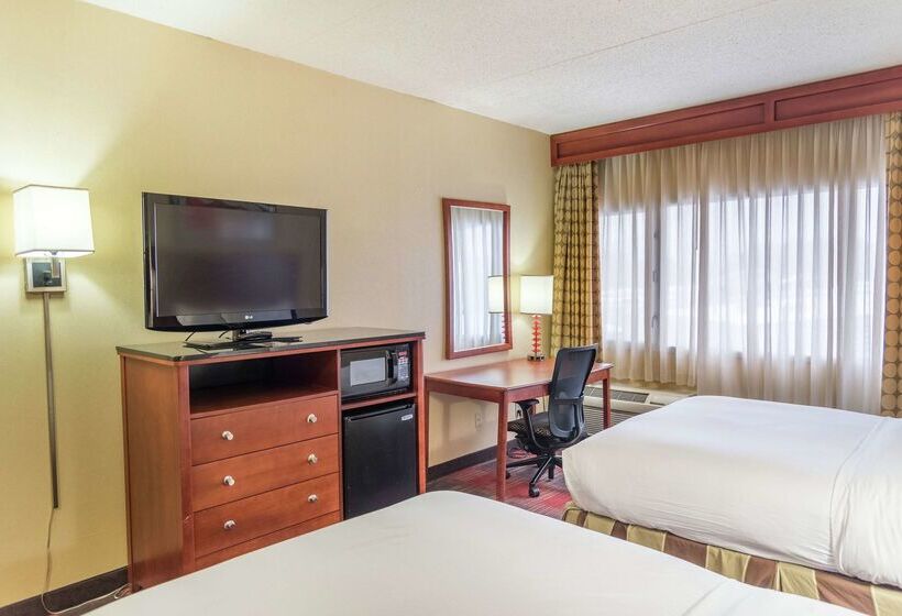 Отель Doubletree By Hilton Holland