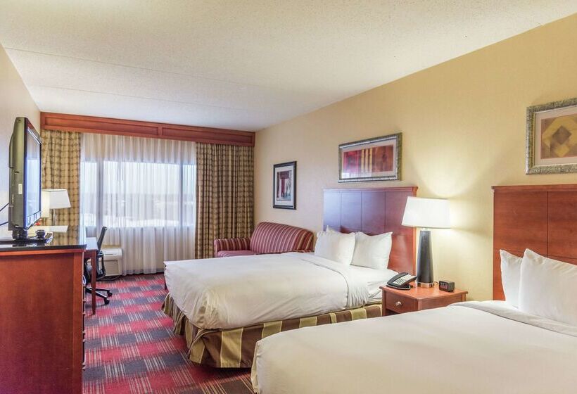 Отель Doubletree By Hilton Holland