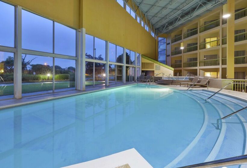 Отель Doubletree By Hilton Holland