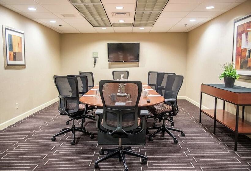 בית מלון כפרי Doubletree By Hilton Holland