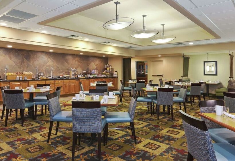 Отель Doubletree By Hilton Holland