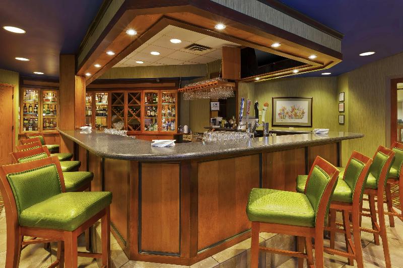 Отель Doubletree By Hilton Holland