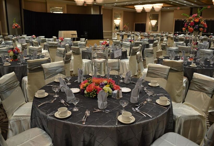 هتل Doubletree By Hilton Houston Hobby Airport