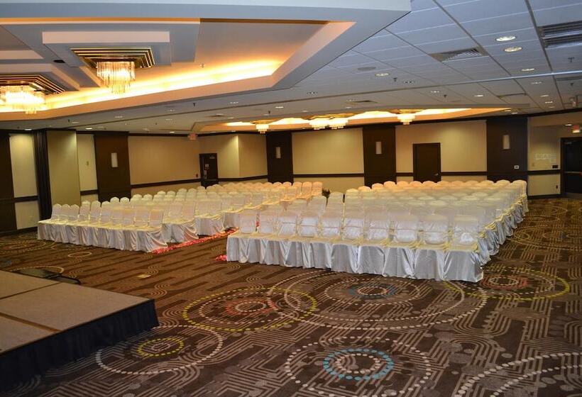 בית מלון כפרי Doubletree By Hilton Houston Hobby Airport