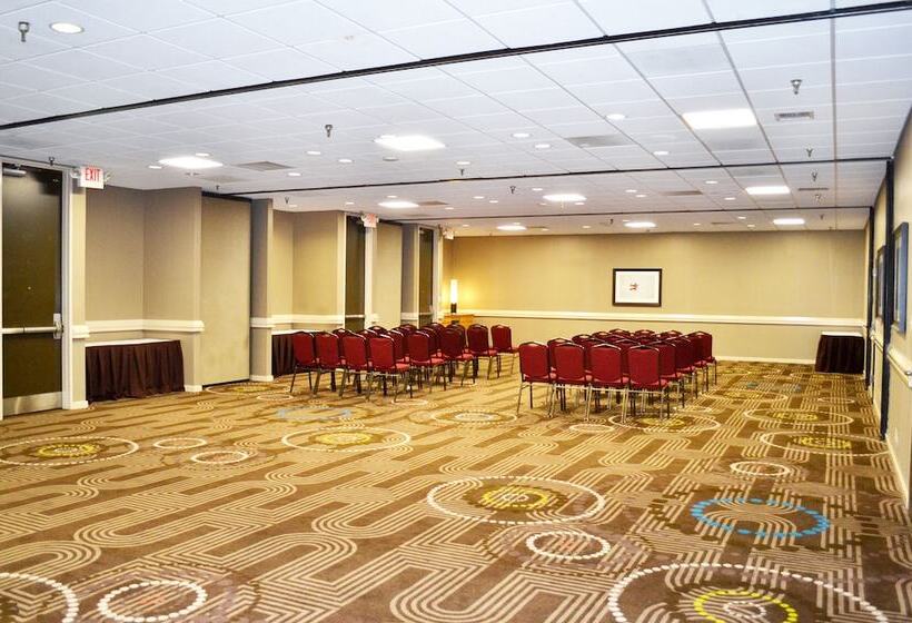 فندق Doubletree By Hilton Houston Hobby Airport