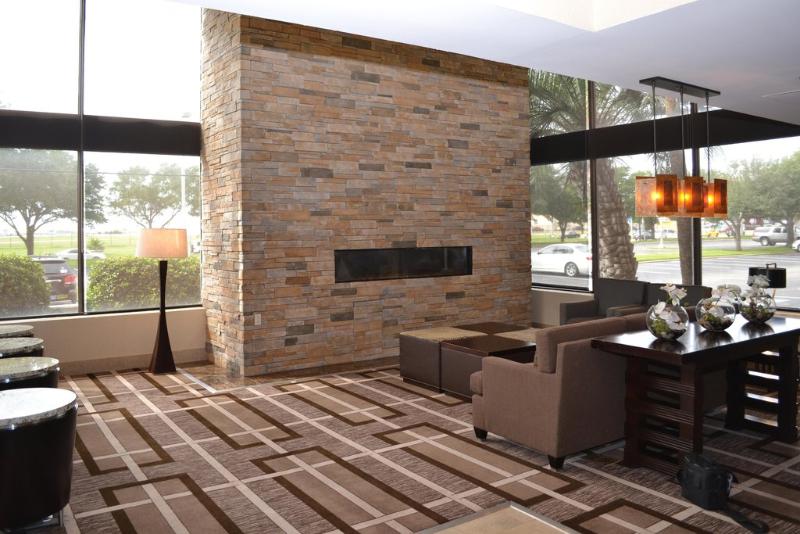 فندق Doubletree By Hilton Houston Hobby Airport