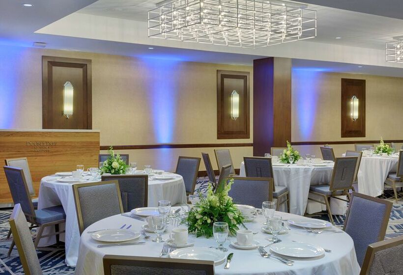 호텔 Doubletree By Hilton Jamestown