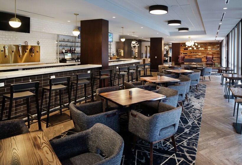 호텔 Doubletree By Hilton Jamestown