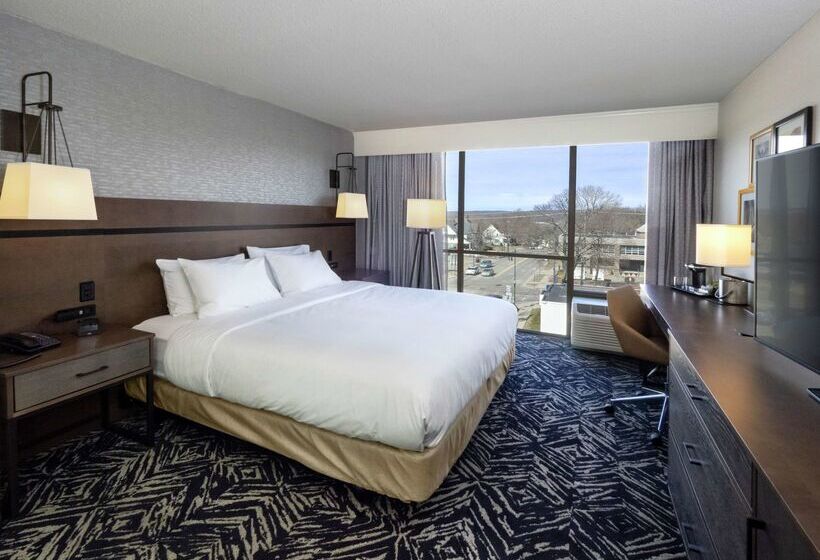 فندق Doubletree By Hilton Jamestown
