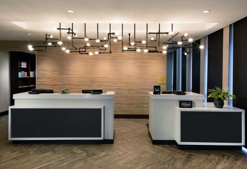 호텔 Doubletree By Hilton Jamestown