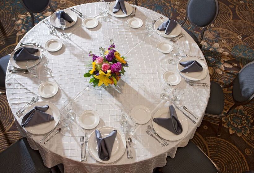 Doubletree By Hilton Hotel Johnson City