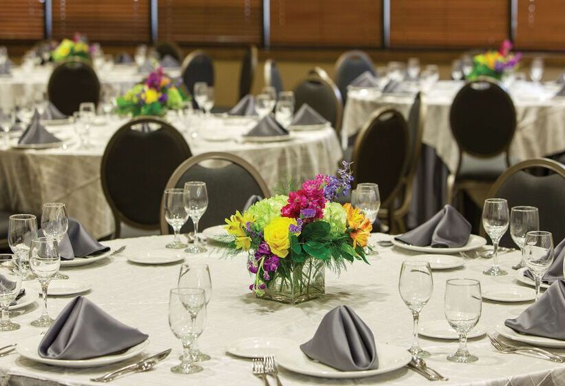 Doubletree By Hilton Hotel Johnson City