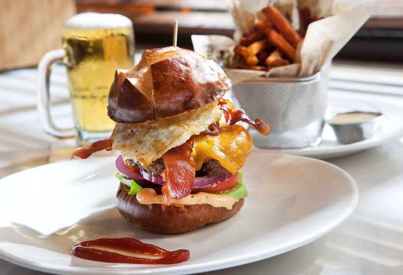 Doubletree By Hilton Hotel Johnson City