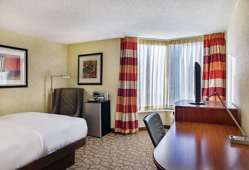 Doubletree By Hilton Hotel Johnson City